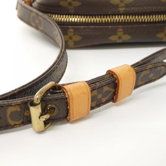 LOUIS VUITTON Brown Monogram Shoulder Bag - Picture 8 of 10